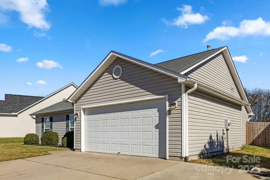 284 Mud Creek Road, Fletcher, NC 28732 - Image #2