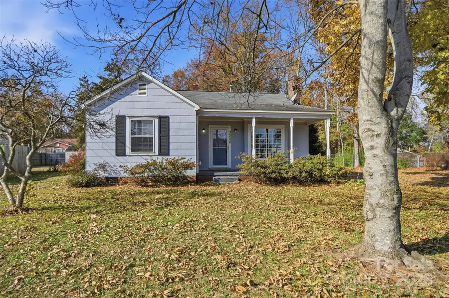 3200 Sam Wilson Road, Charlotte, NC 28214 - Image #2