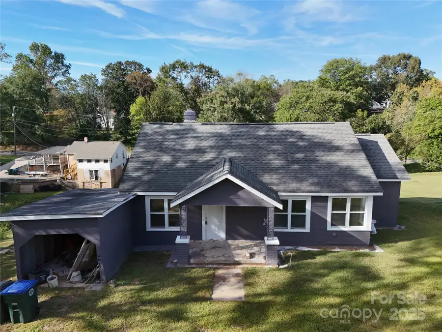 612 Washington Avenue Nw, Valdese, NC 28690 - Image #2