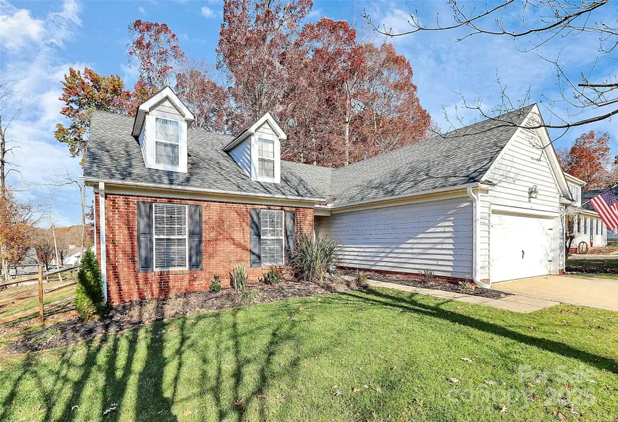 13217 Peacock Lane #107, Charlotte, NC 28215 - Image #2