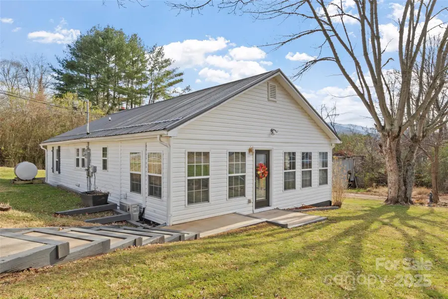 10 Birds Eye View, Burnsville, NC 28714 - Image #2