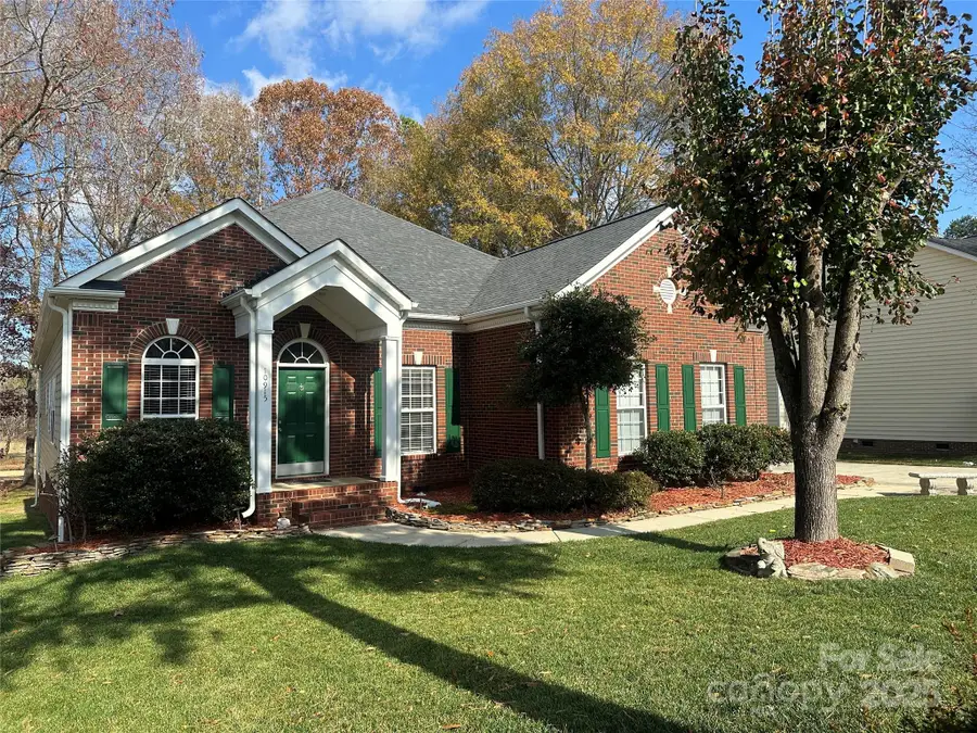 10915 Sycamore Club Drive, Mint Hill, NC 28227 - Image #2
