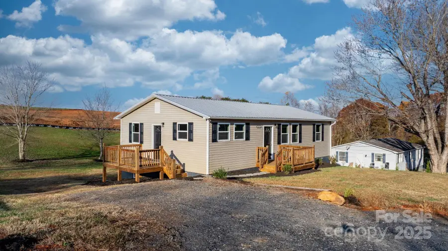 4647 16th Street Ne, Hickory, NC 28601 - Image #2