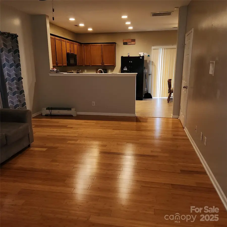 1045 Willow Wind Drive, Gastonia, NC 28054 - Image #2