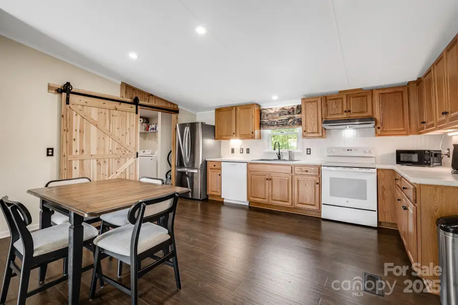 37 Bittersweet Drive, Hendersonville, NC 28792 - Image #3