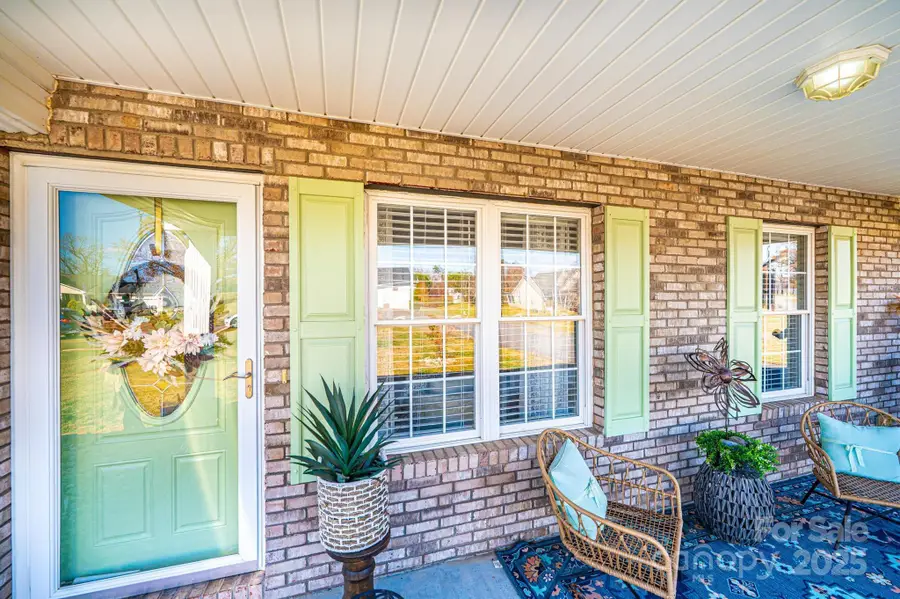 96 Stable Brook Lane, Taylorsville, NC 28681 - Image #3