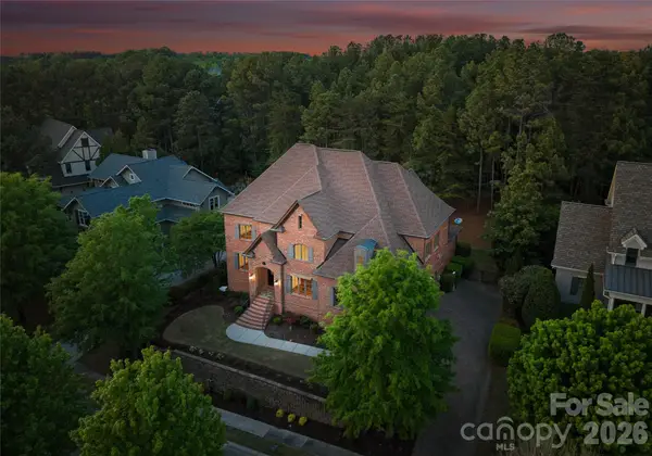 16849 Ashton Oaks Drive, Charlotte, NC 28278