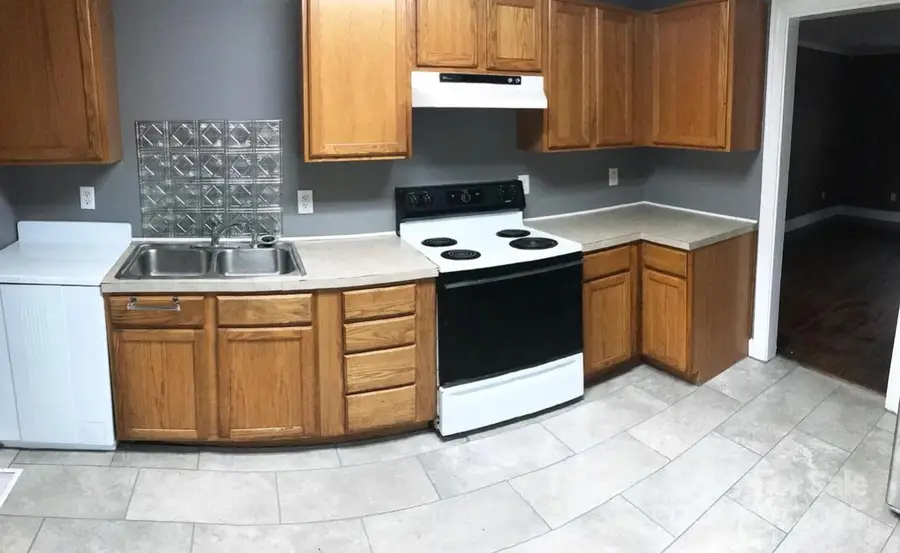 1825 Union Street, Charlotte, NC 28205 - Image #3