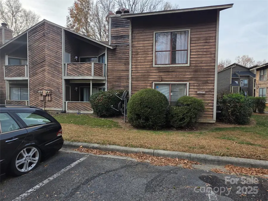 4500 Sharon Chase Drive, Charlotte, NC 28215 - Image #2