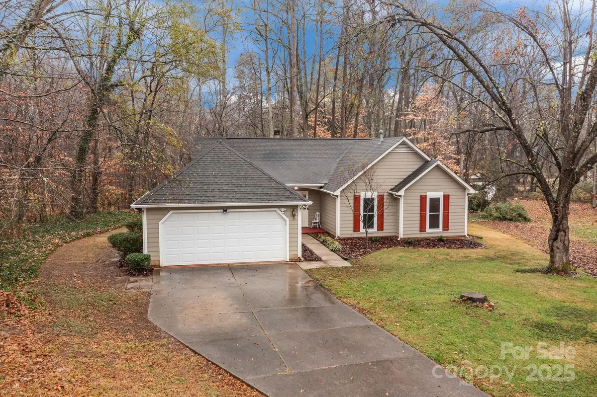 1600 Rocky Glen Lane, Charlotte, NC 28214 - Image #1