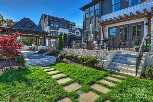 2208 Nolen Ridge Avenue, Charlotte, NC 28209