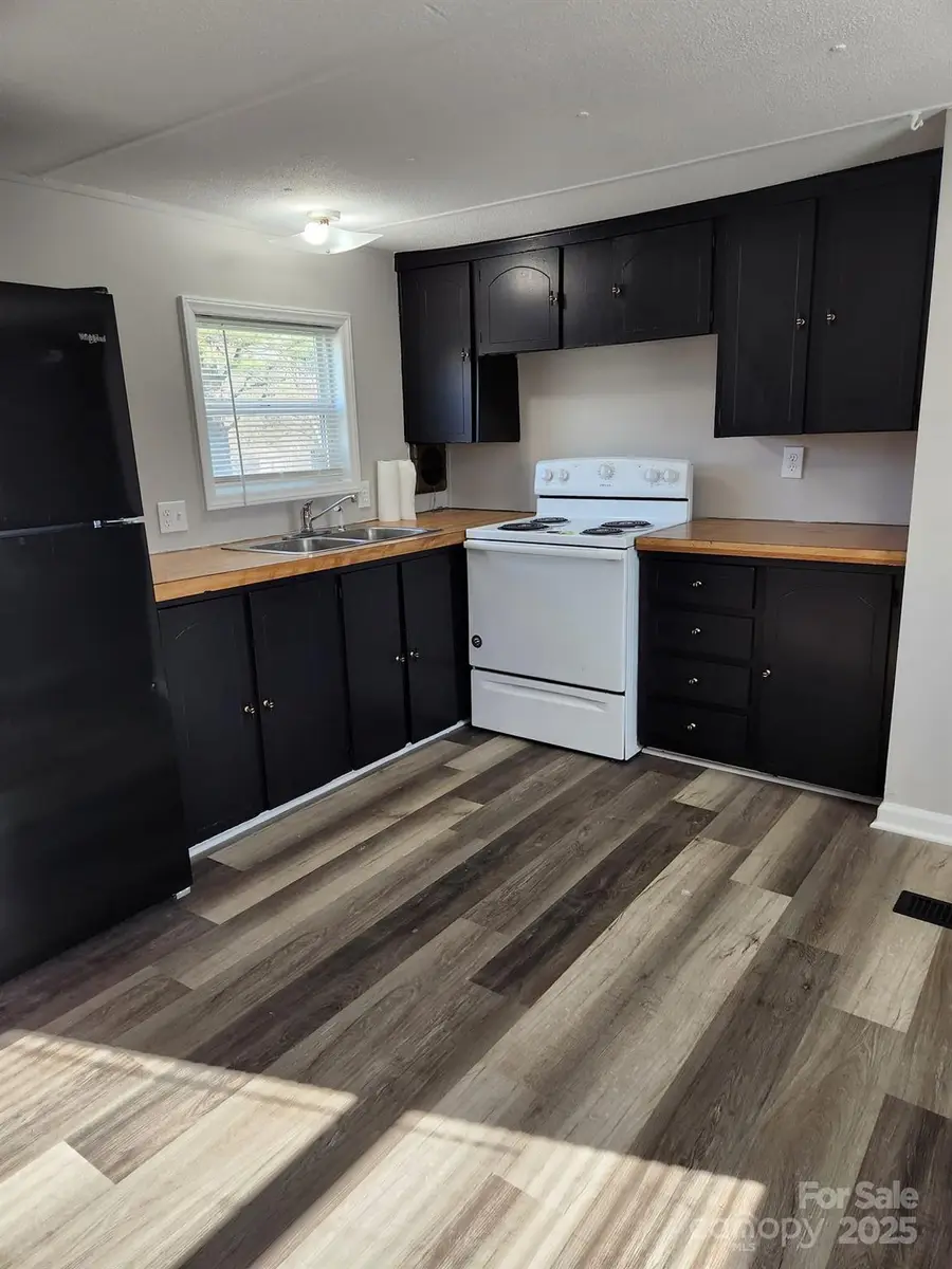 440 Ridgeland Drive, Cleveland, NC 27013 - Image #2