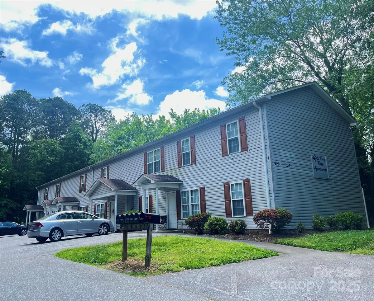 1420 14th Street Drive Ne, Hickory, NC 28601 - Image #1