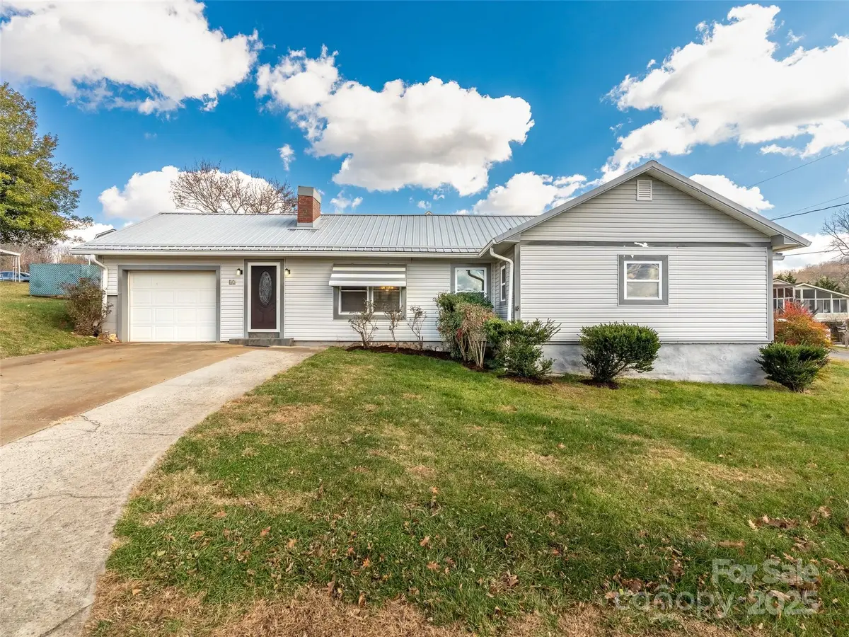 82 Morgan Street, Canton, NC 28716 - Image #1