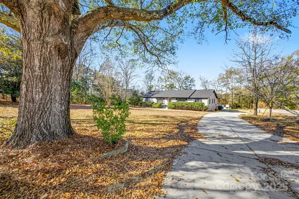 211 Ole Simpson Place, Catawba, SC 29704