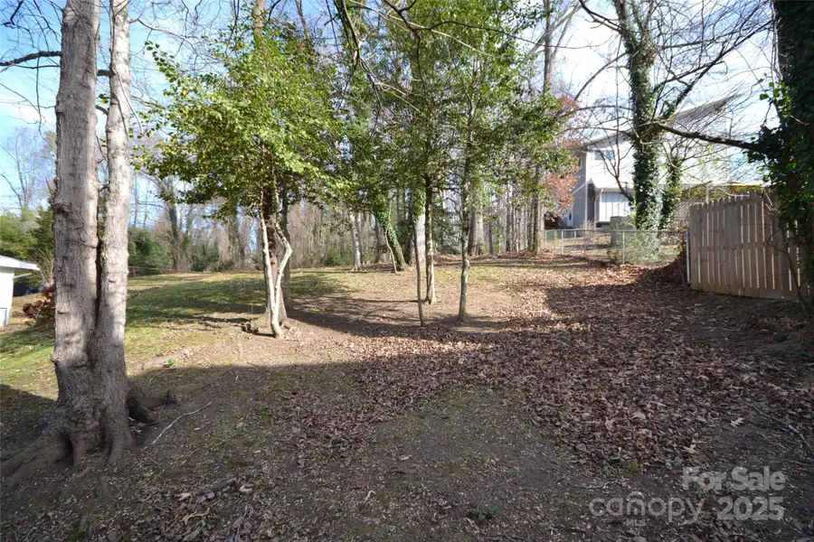 99999 London Road, Asheville, NC 28803 - Image #2