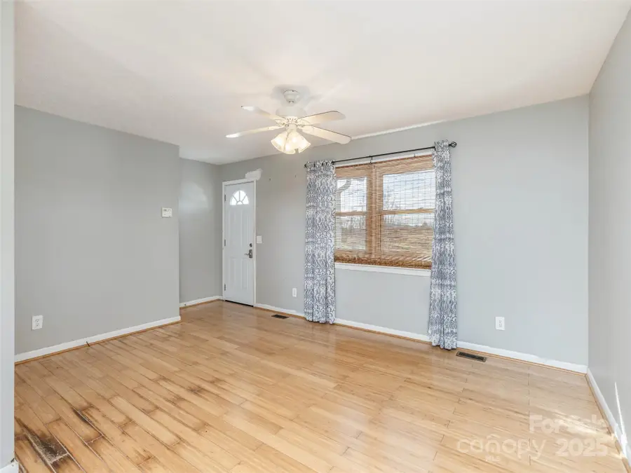 5057 Howard Gap Road, Flat Rock, NC 28731 - Image #3