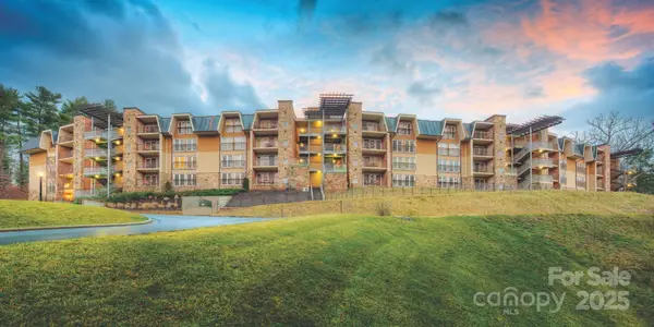 216 Bowling Park Road #216, Asheville, NC 28803