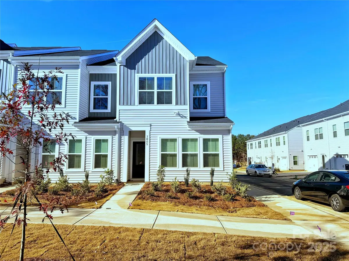 7005 Alpharetta Street #20, Charlotte, NC 28216 - Image #1