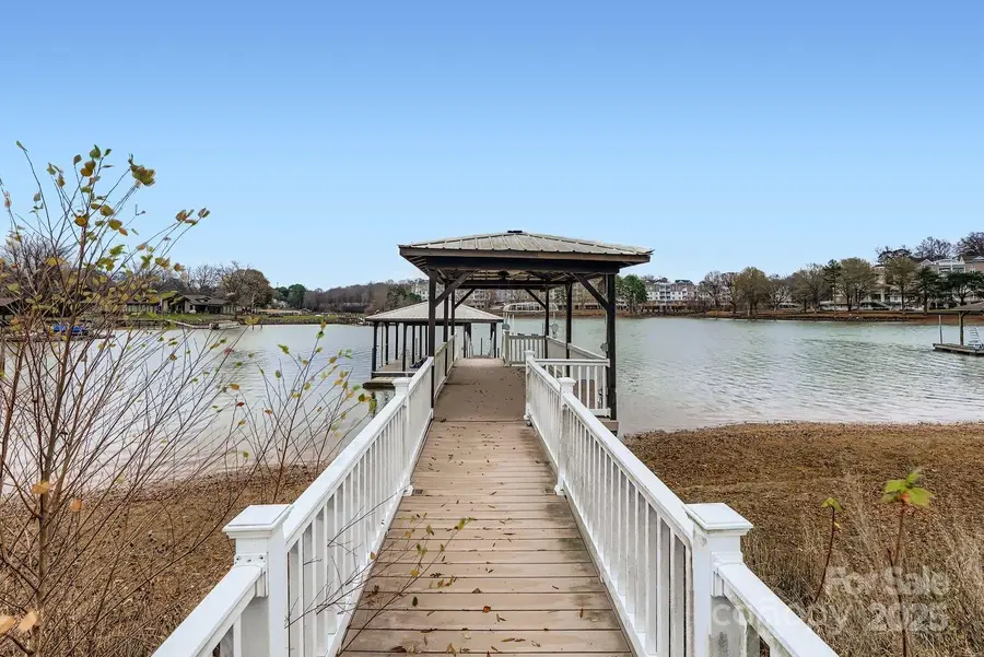 318 Queens Cove Road, Mooresville, NC 28117 - Image #2