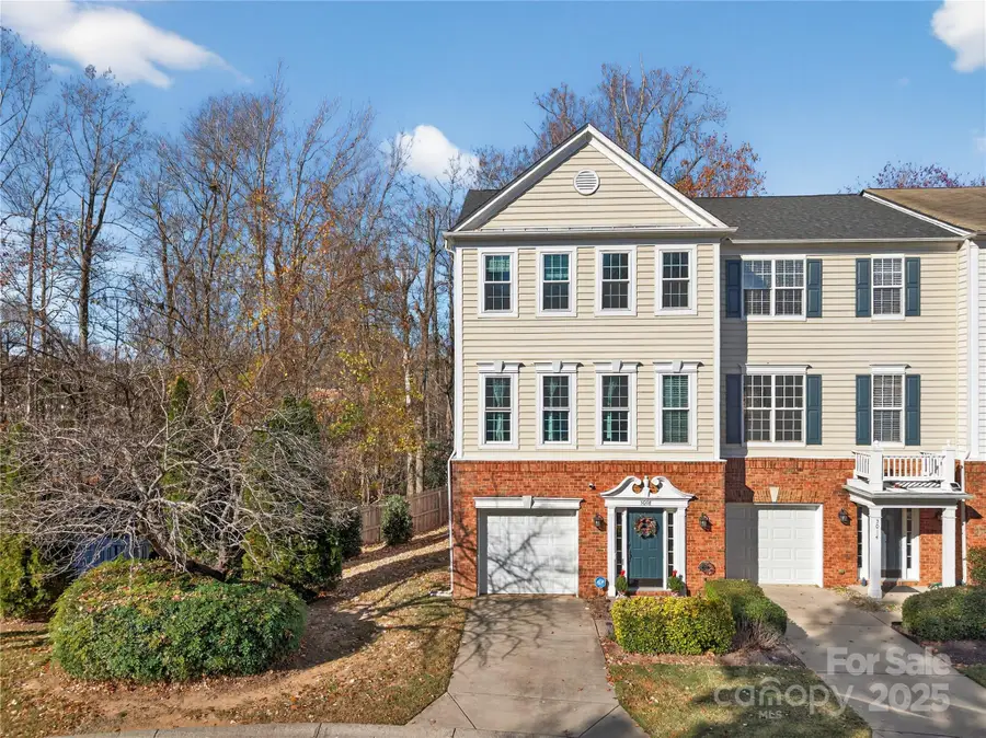 3018 Castleberry Court, Charlotte, NC 28209 - Image #2