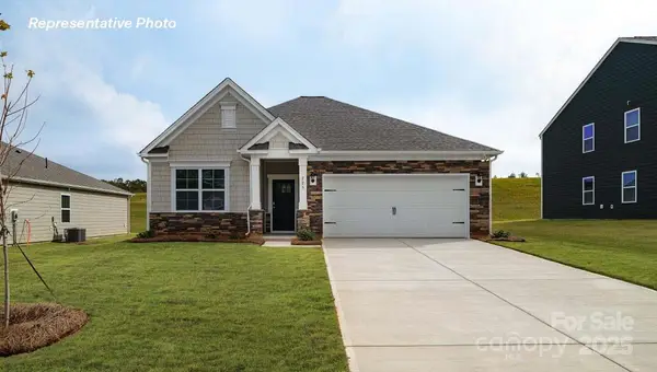 152 Meadow View Drive, Statesville, NC 28677