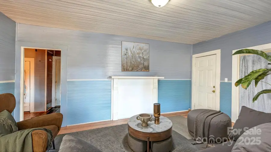 204 Robinson Clemmer Road, Dallas, NC 28034 - Image #2