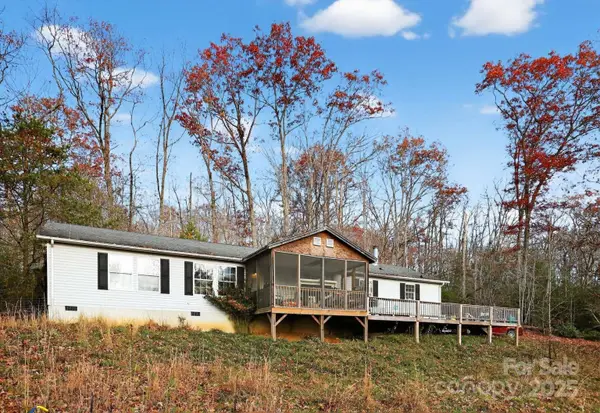 215 Amywood Lane, Mills River, NC 28759