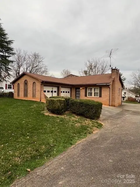 2820 Boone Trail, North Wilkesboro, NC 28659 - Image #1