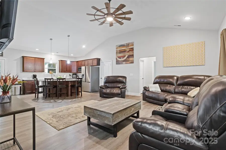 536 Amanda Faith Lane, Mount Holly, NC 28120 - Image #3