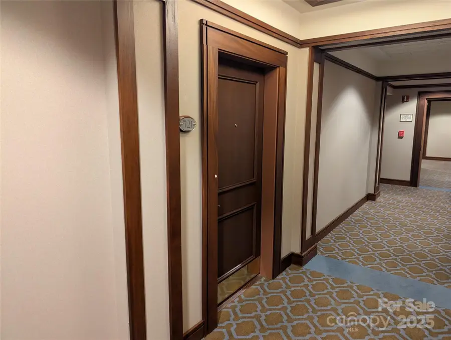 400 N Church Street #521, Charlotte, NC 28202 - Image #2