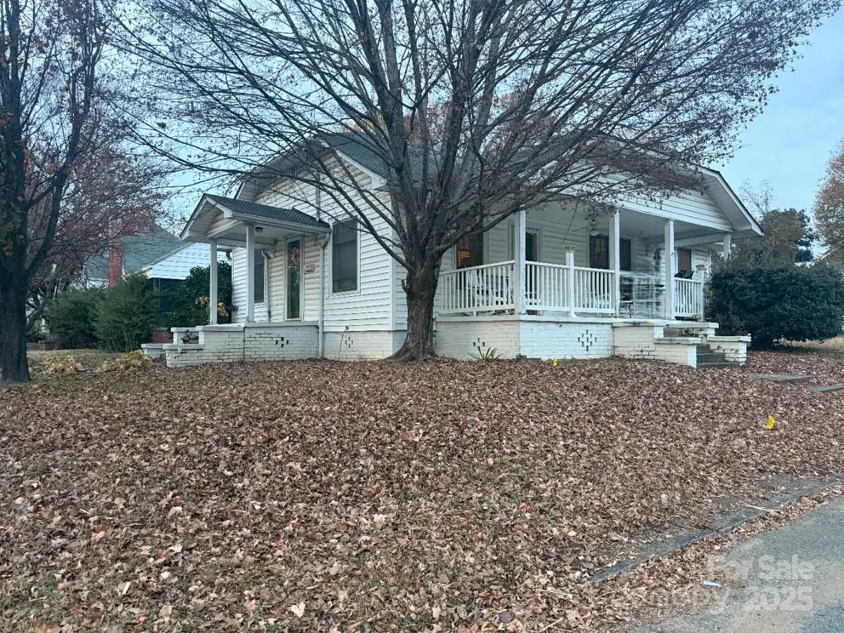 352 Kerr Street Nw, Concord, NC 28025 - Image #1