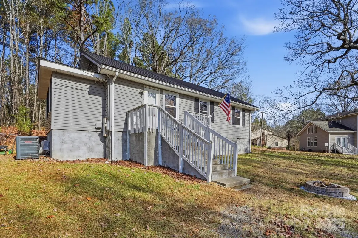 910 Roosevelt Street, Badin, NC 28009 - Image #1