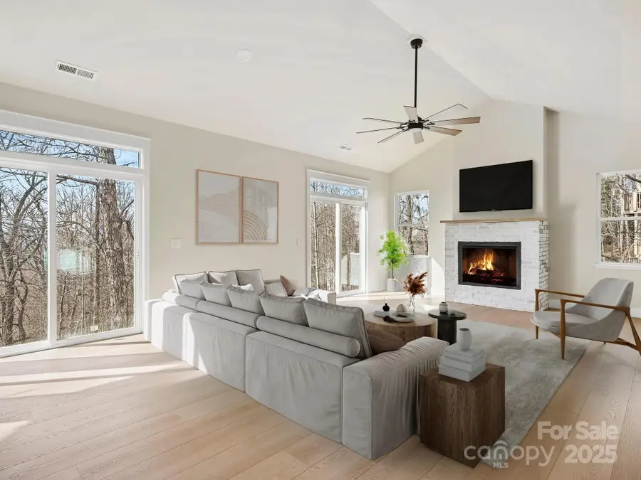 296 Carriage Summitt Way, Hendersonville, NC 28791 - Image #3