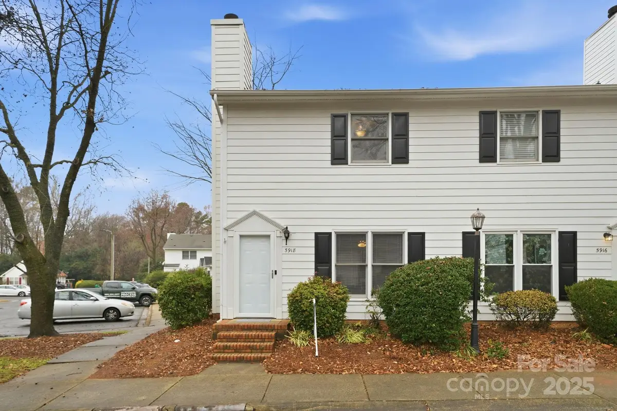 5918 Crape Myrtle Lane, Charlotte, NC 28216 - Image #1