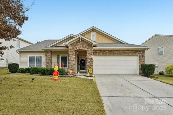 15028 Cavanshire Trail, Charlotte, NC 28278