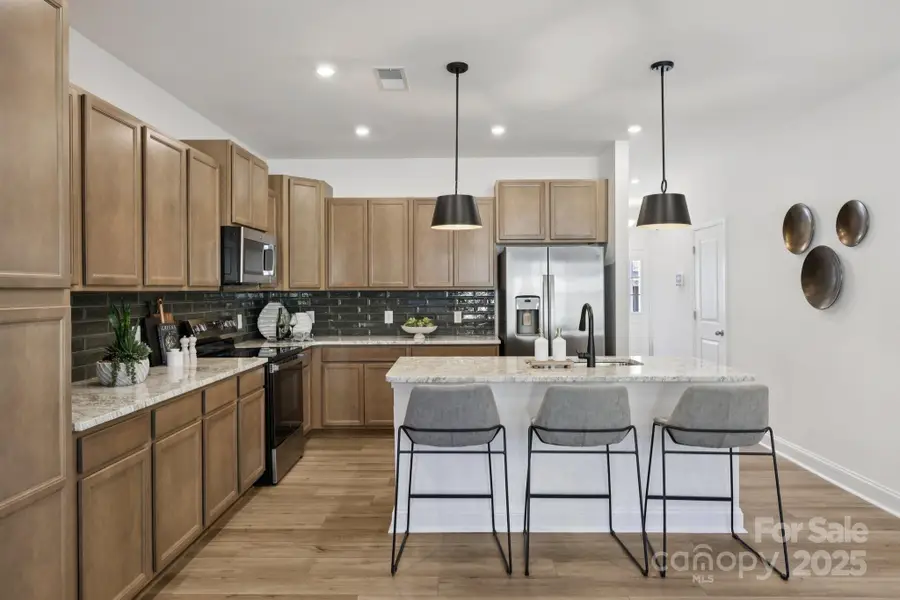 7721 Ethora Way, Charlotte, NC 28216 - Image #2