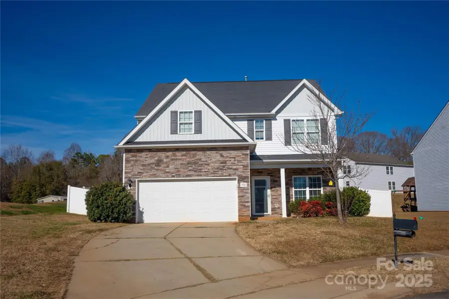108 Mcgarty Place, Mount Holly, NC 28120 - Image #2
