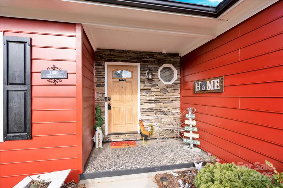 1659 Buffett Circle, Hickory, NC 28602 - Image #2