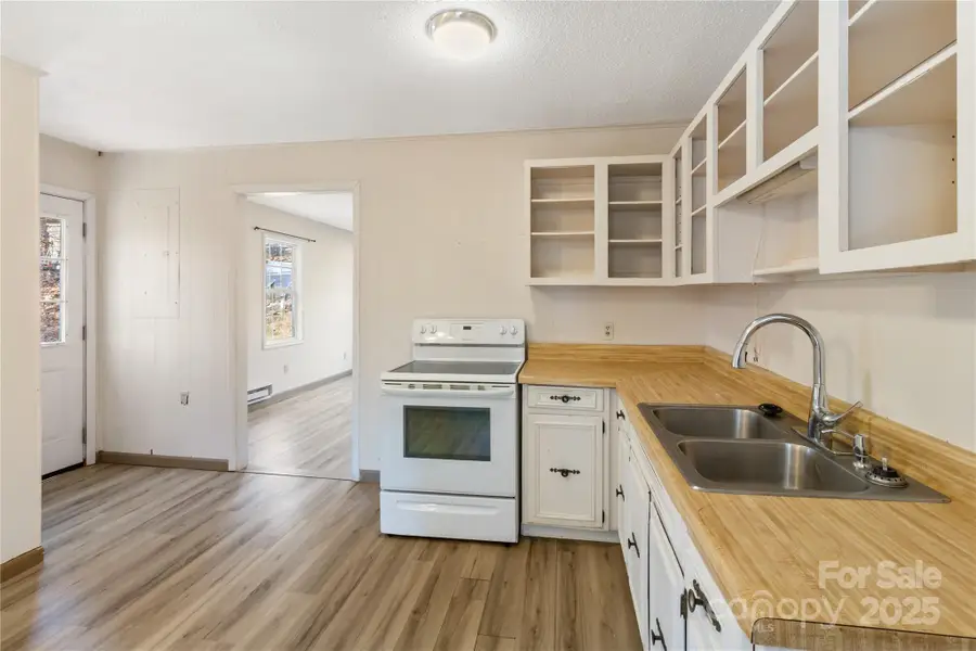 34 Scot Turn None, Mill Spring, NC 28756 - Image #3