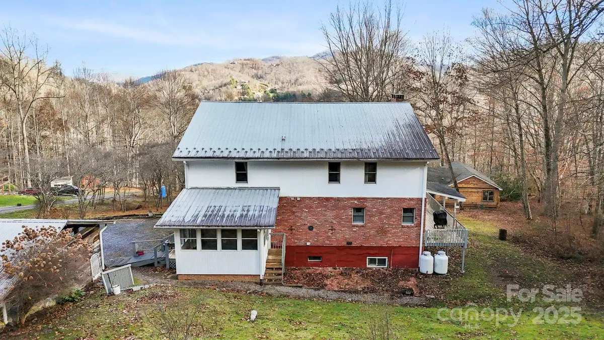 487 Julia Lane, Maggie Valley, NC 28751 - Image #1