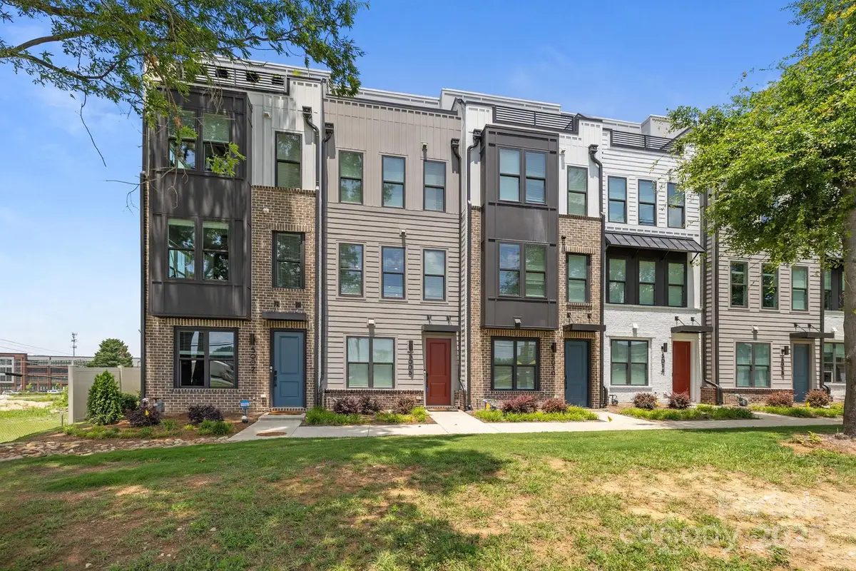 5006 Tiny Lane, Charlotte, NC 28203 - Image #1