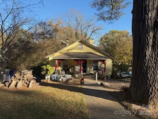 346 E Catawba Avenue, Mooresville, NC 28115