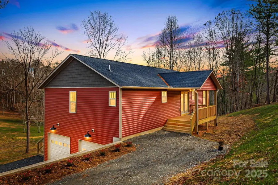 738 Jupiter Road, Weaverville, NC 28787 - Image #2