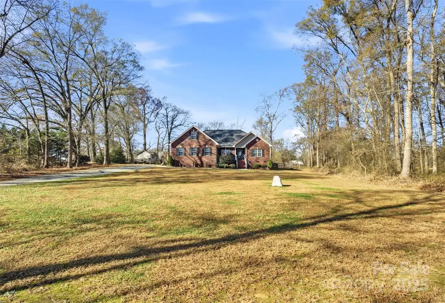 524 Lawyers Road W, Indian Trail, NC 28079 - Image #2