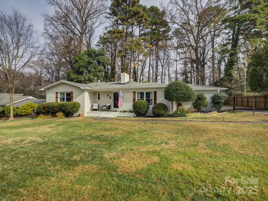3318 Campbell Drive, Charlotte, NC 28205 - Image #3