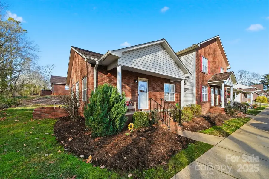 102 Brandywine Drive Ne #T1, Conover, NC 28613 - Image #3