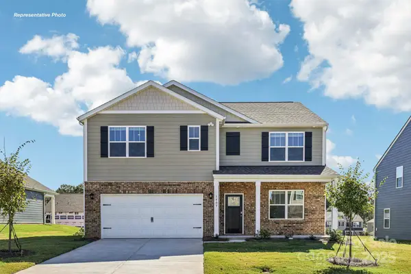 5556 Pamplona Way, Charlotte, NC 28214