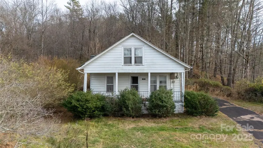141 Burleson Drive, Bakersville, NC 28705 - Image #2