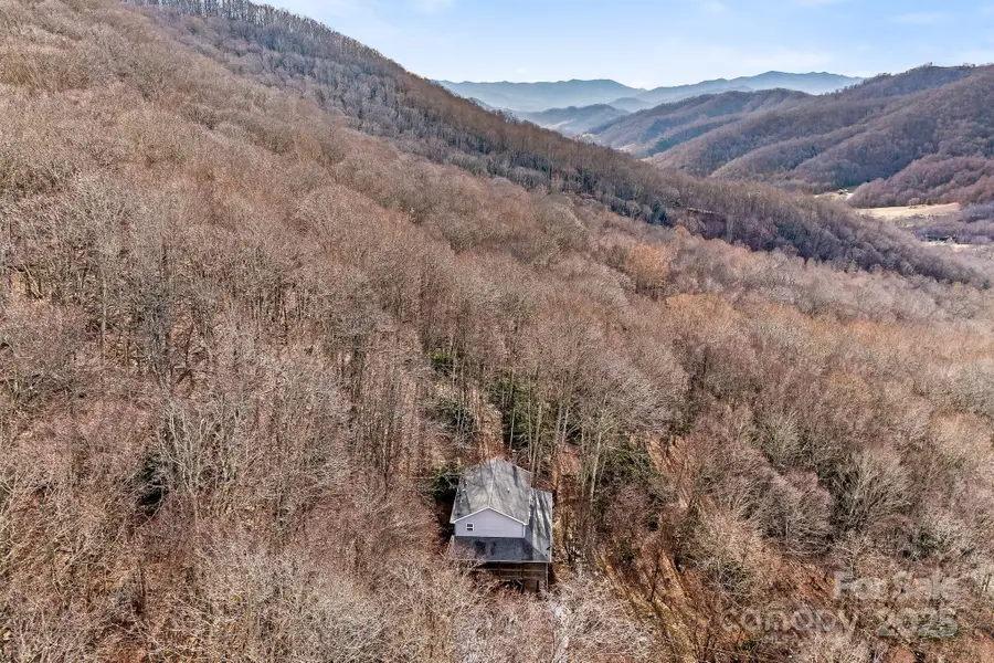 842 Grouse Road, Clyde, NC 28721 - Image #3